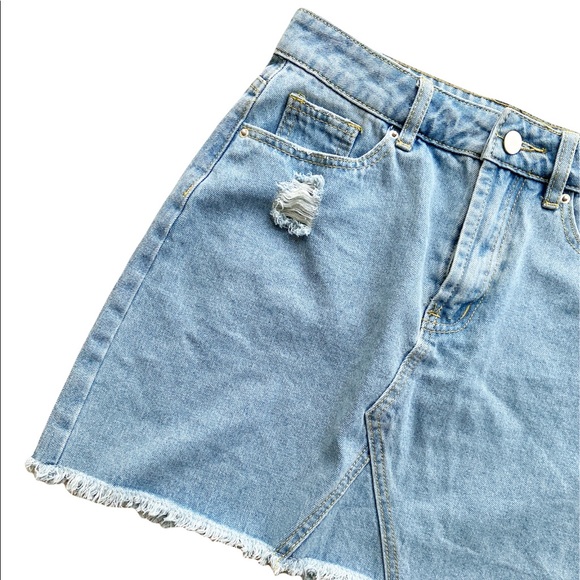 Nasty Gal ‘My Kind of Trouble is You Denim Skirt’ Mini Distressed NWT Size 6 - Picture 5 of 11